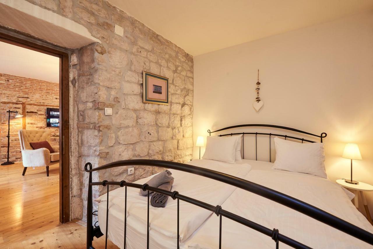 Apartment Capo Residence - Old Town - Parking Trogir Exterior photo